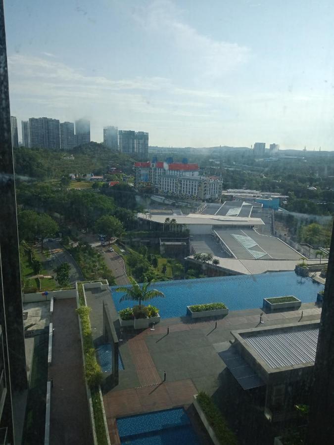 Legoland-Happyrainbow Suite At D'Pristine-8Pax With Lakeview Nusajaya  Luaran gambar